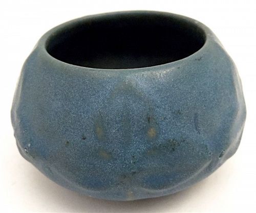 Van Briggle American art pottery blue cabinet vase