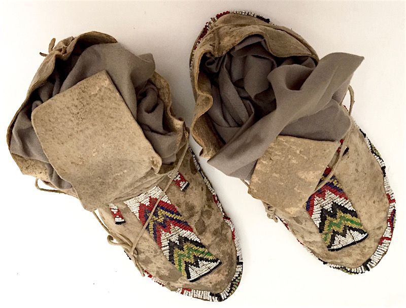 Sioux Native American plains Indian beaded moccasins