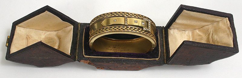 Victorian Etruscan gold bangle bracelet, 14kt, diamonds