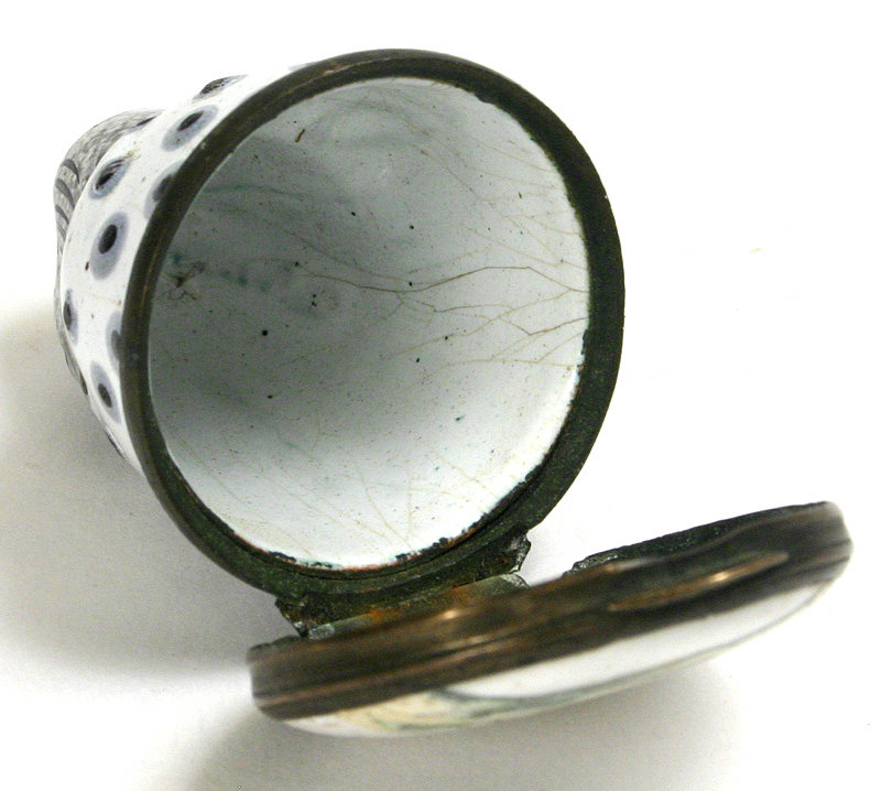 Bilston figural enamel bonbonniere box of a seal's head