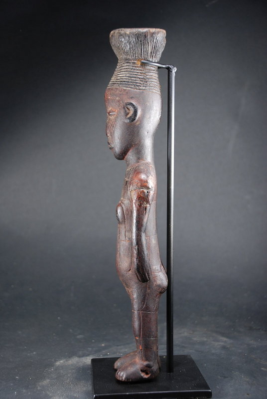 Rare Mangbetu Female Figurine