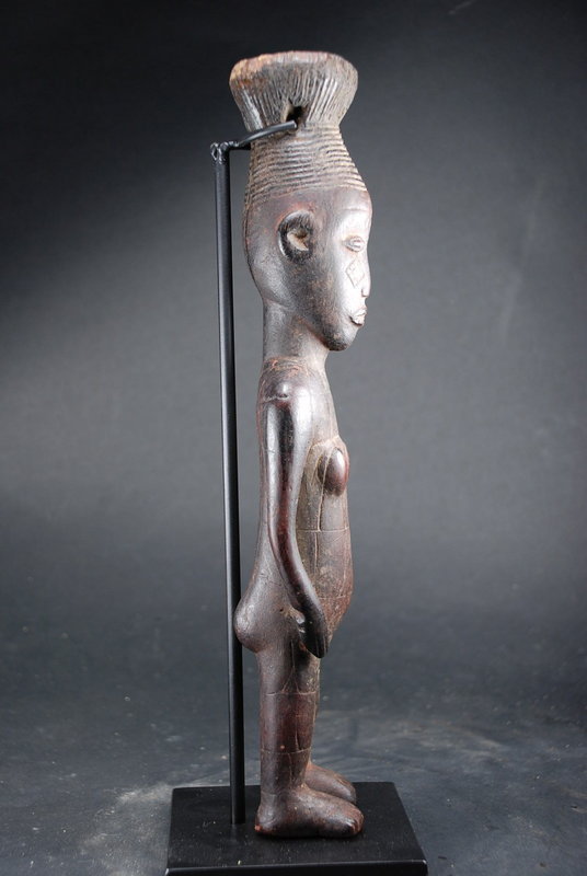 Rare Mangbetu Female Figurine