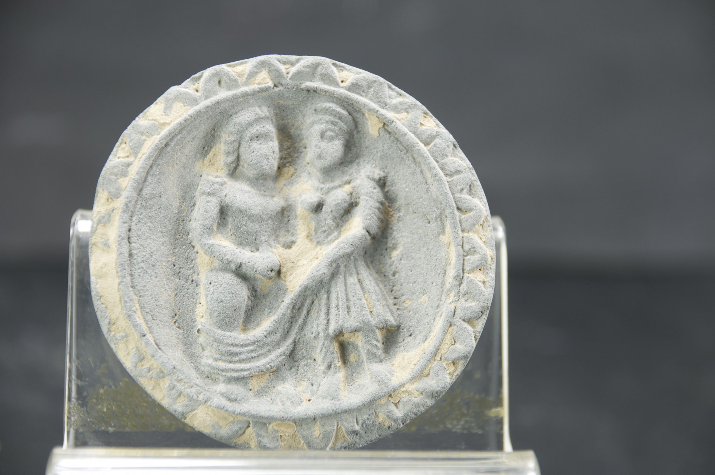 Unusual Cosmetic Plate, Gandhara