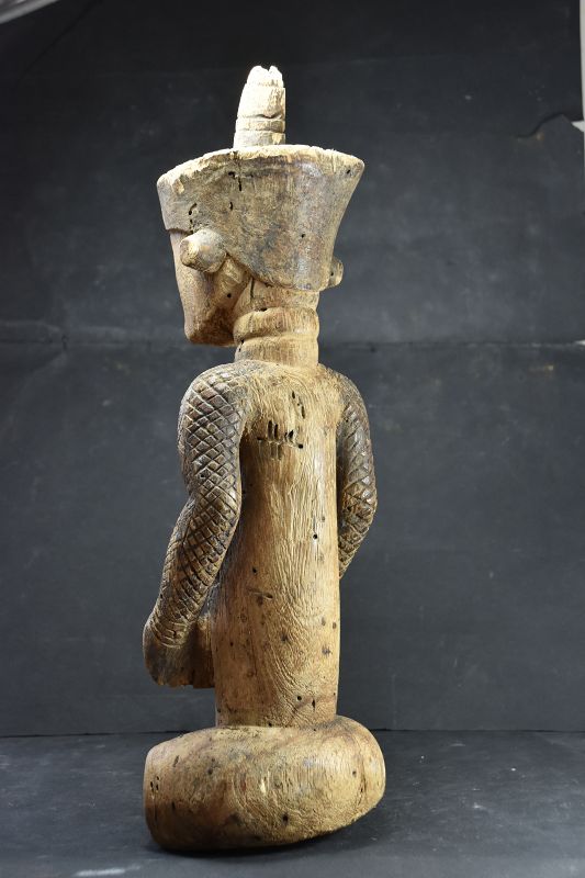 Rare Female Figurine,  R.D. Congo, Dengese Ethnic Group
