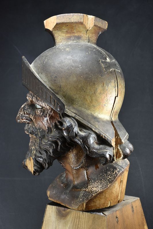 Important Head Of A Centurion, 18th century