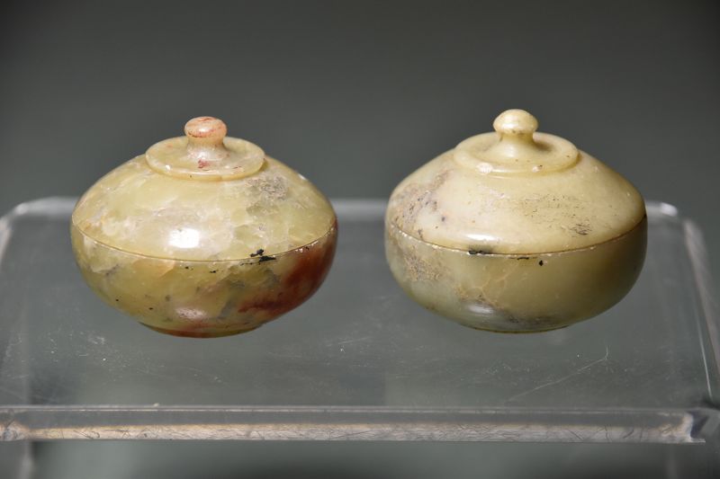 A Pair of Small Jars, Jade, China, Qing Dynasty