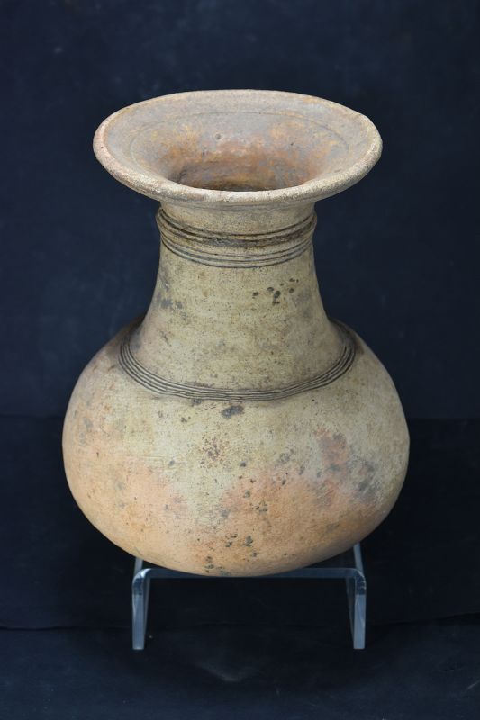 Thai Buff-Terracotta Vessel, Haripunchai, Ca. 11th C.