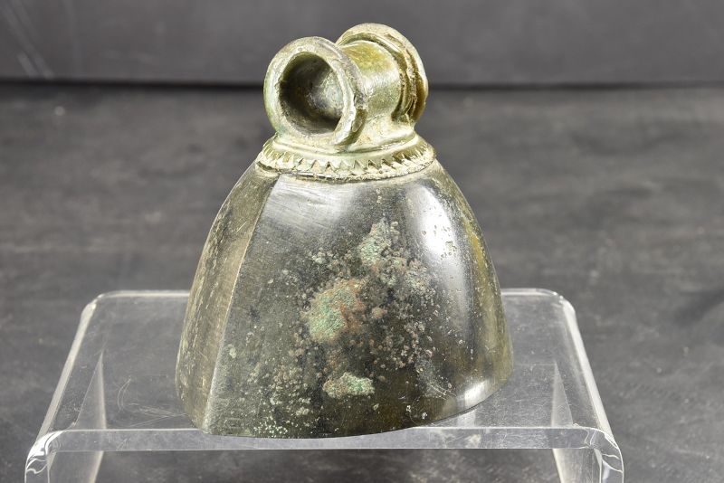 Rare Bronze Bell, Indonesia, Majapahit Period, Ca. 15th C.
