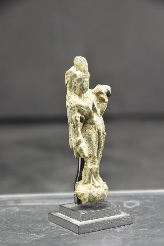 Miniature Statue of Avalokiteshvara, China, Tang Dynasty