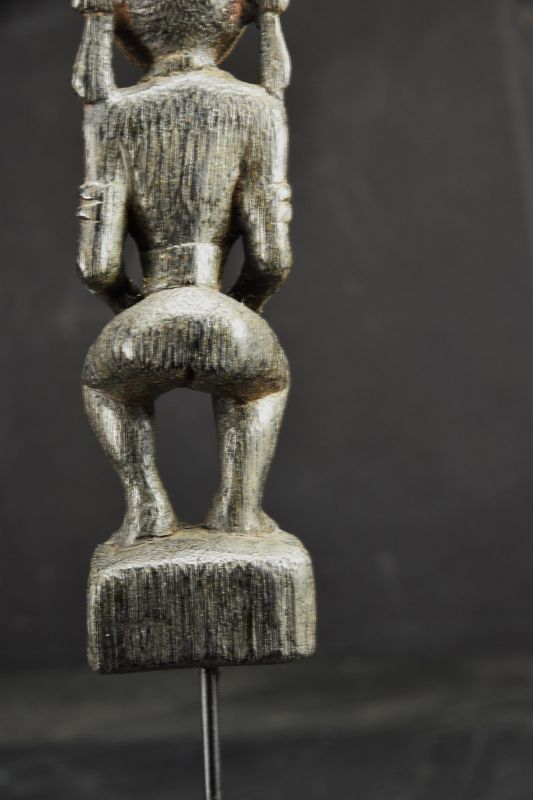 Rare Dayak Hampatong Female Figurine
