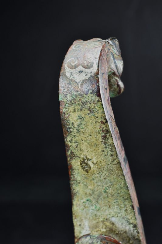 Important &amp; Rare Gilt Bronze Belt Hook, China, Warring States Period