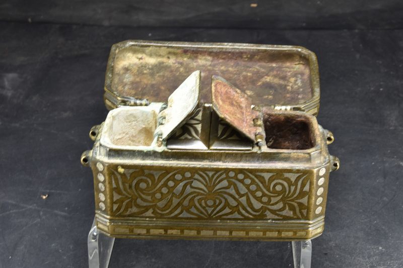 Rare Filipino Lime Box, Mindanao, Early 19th C.