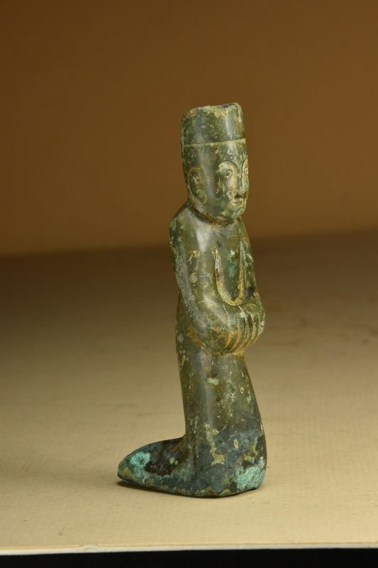 China Han Dynasty Miniature Statue of a Dignitary