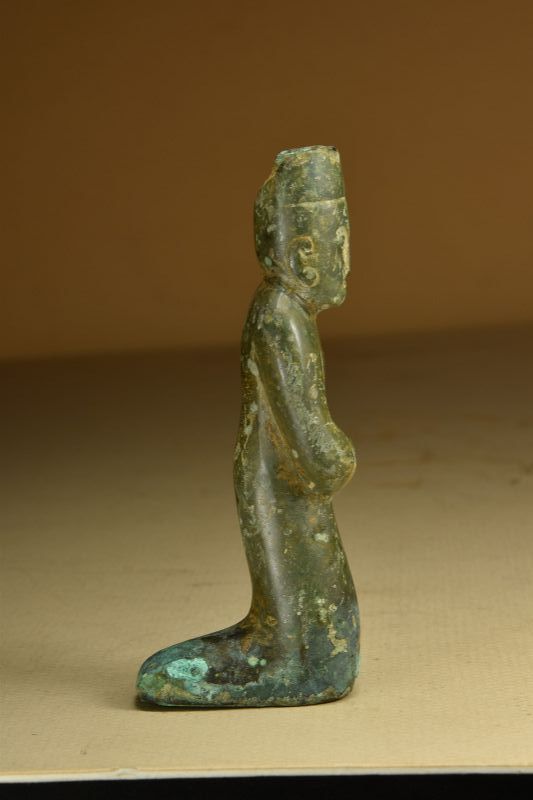 China Han Dynasty Miniature Statue of a Dignitary