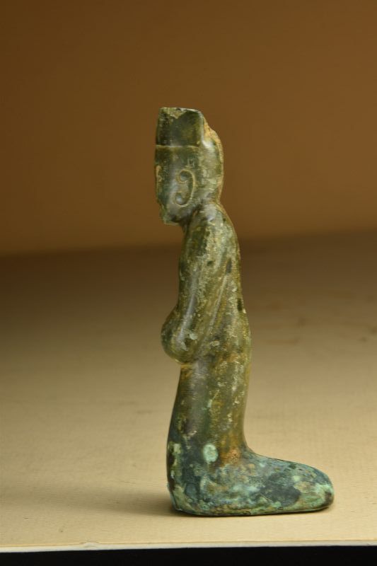 China Han Dynasty Miniature Statue of a Dignitary