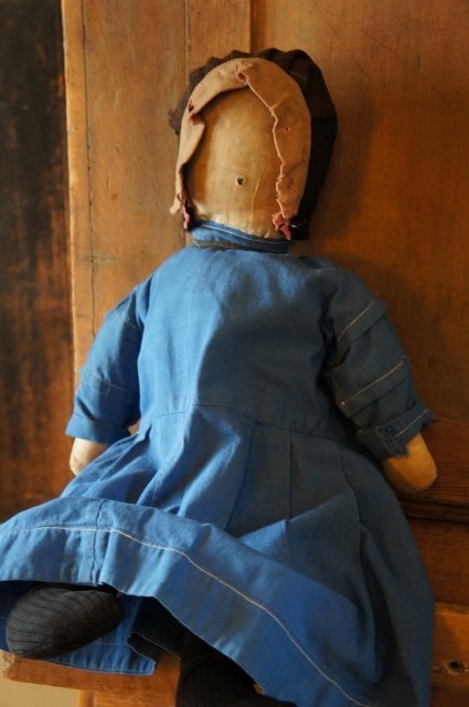 Big impressive antique Amish doll with great clothes 22&quot;