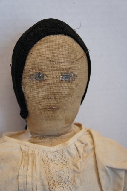 Sweet painted face antique cloth doll folky hands 21&quot;