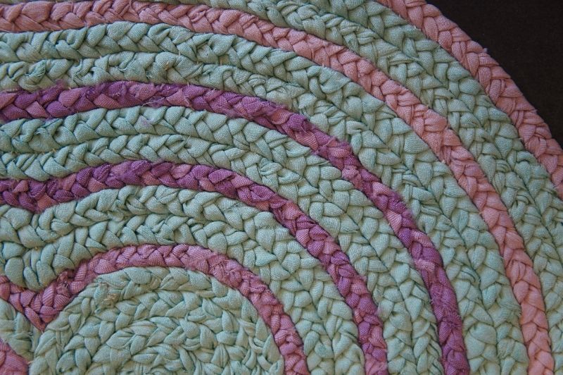 Amish braided mat double circle 13&quot; by 10&quot; C.1890