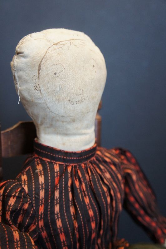 Very special stump doll with the best ink drawn face 19th C.