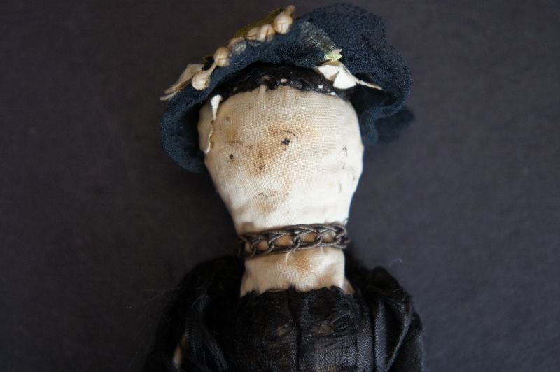 Rare 1830 corn cob stump doll with sepia ink face 5&quot;