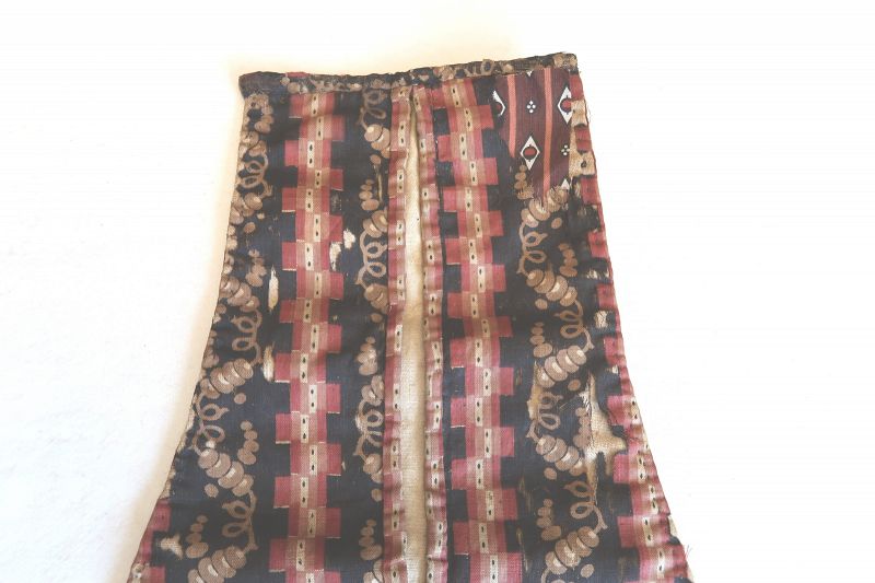 C. 1820 woman's roller printed pocket with homespun linen back