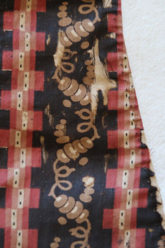 C. 1820 woman's roller printed pocket with homespun linen back