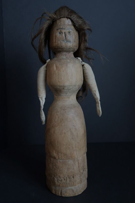 C1820 wooden bedpost doll with carved features 13&quot;