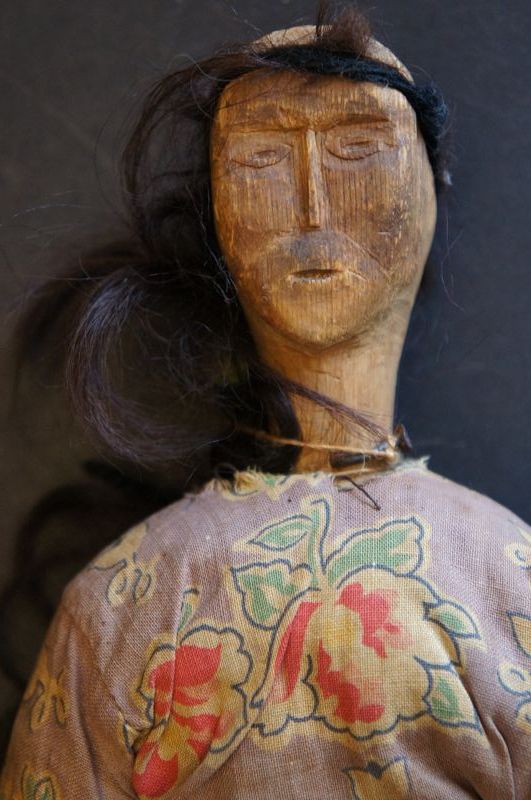 14&quot; wooden Native American (Indian) doll, mid to late 1800's