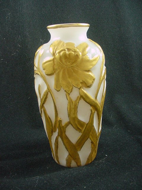 Consolidated Glass Jonquil Vase