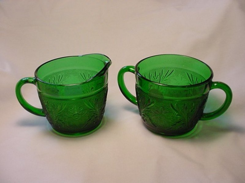 Sandwich Forest Green Creamer