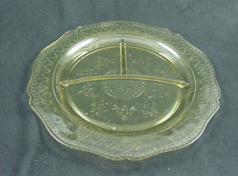 Patrician Spoke Grill Plate - Amber