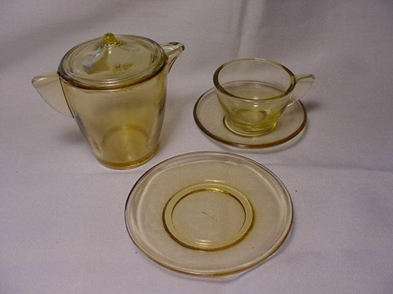 Akro Agate Small Stippled Band Toy Dishes