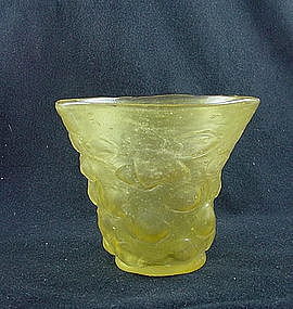 Consolidated Catalonian Honey Sweet Pea Vase