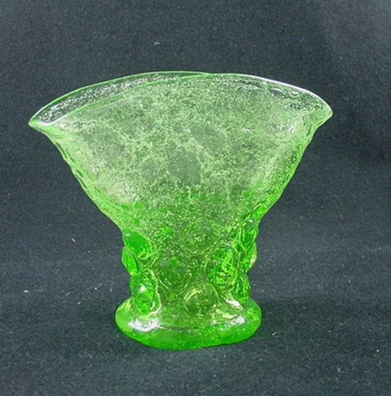 Consolidated Catalonian Emerald Spanish Knobs Fan Vase