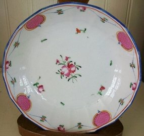 English Minton Porcelain Deep Saucer Dish, c. 1795