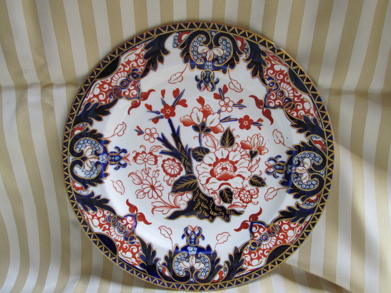 Pair Derby “King’s pattern” dinner plates, c. 1885