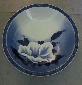Japanese porcelain Japanese footed bowl Meiji period