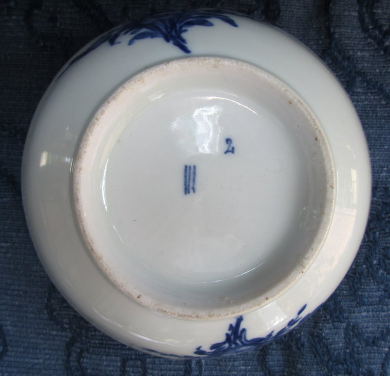 Royal Copenhagen Blue &amp; White bowl c. 1780