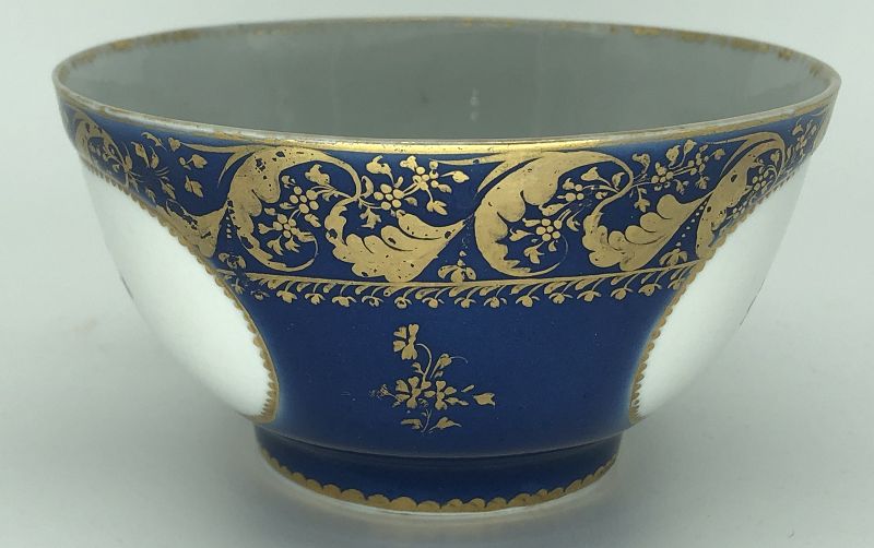 A small Chinese export porcelain powder blue bowl circa 1790