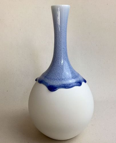 Porcelain flower vase by Shoh Araya