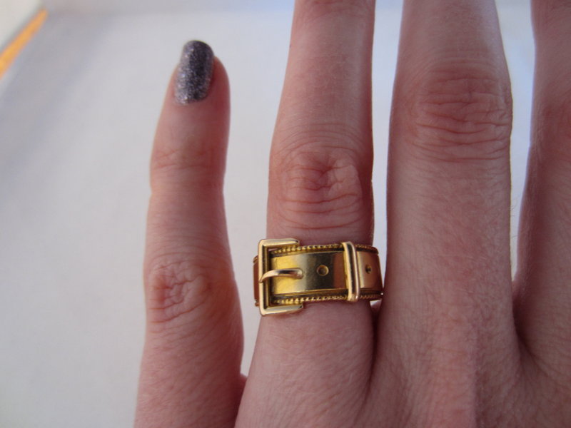 18k Yellow Gold Buckle Ring - Chester 1901