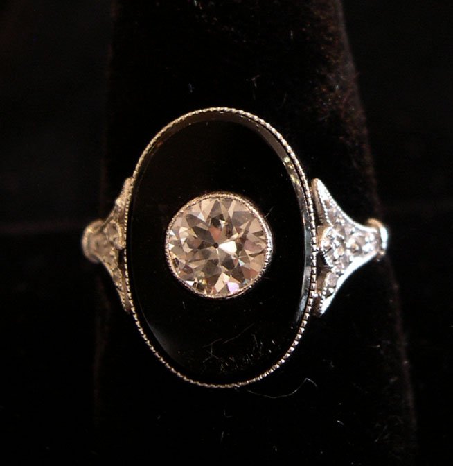 Art Deco Diamond, Onyx, 18K / Platinum Ring