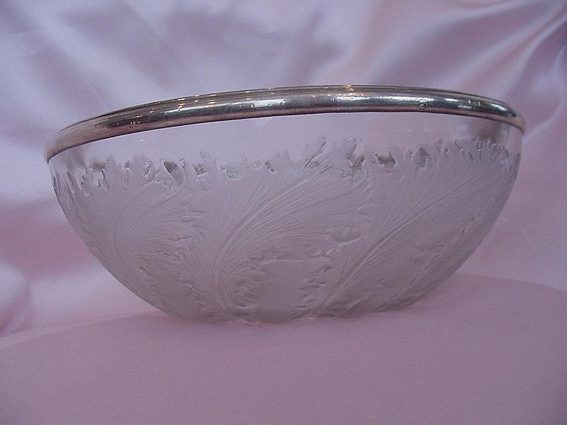 R. Lalique Bowl with Leaves