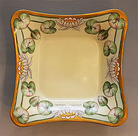 Porcelain Dish With Waterlilies