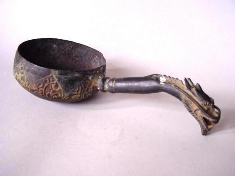 Indonesian 11th century bronze ladle !