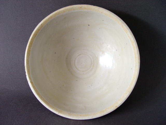 A well potted southern Song white glazed bowl