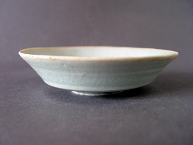 Thin potted Yuan Dynasty Qingbai glazed bowl