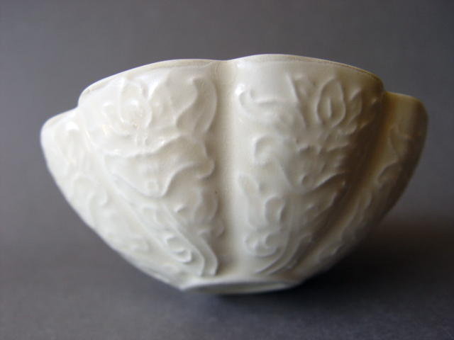 Very thin walled potted superb Song Dyn. Ding ware bowl