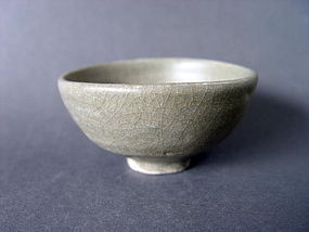 A Song - Yuan  Longquan Celadon bowl with a nice shape