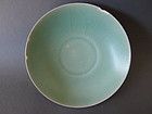 Example for a top bluegreen Song Longquan Celadon dish